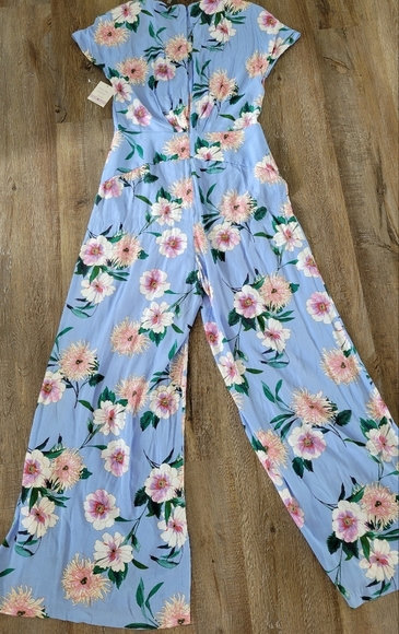 NWT Taylor Women's Floral Jumpsuit - Picture 8 of 10